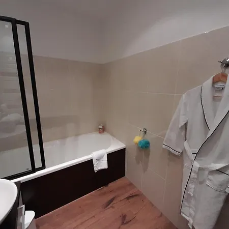 Cap Saint Martin Marina Pensión 3*