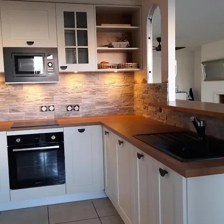 Cap Saint Martin Marina Pensión 3*