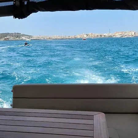 Cap Saint Martin Marina Pensión