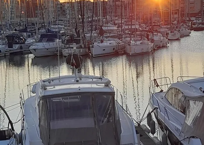 Cap Saint Martin Marina Affittacamere 3*